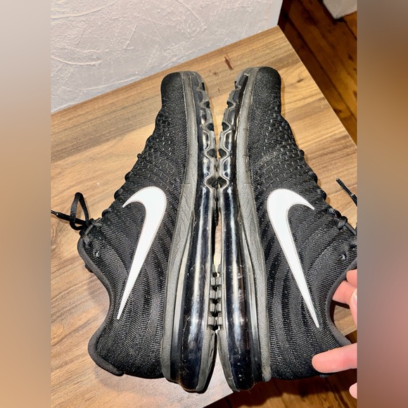 Shoes - Picture 2 of 5